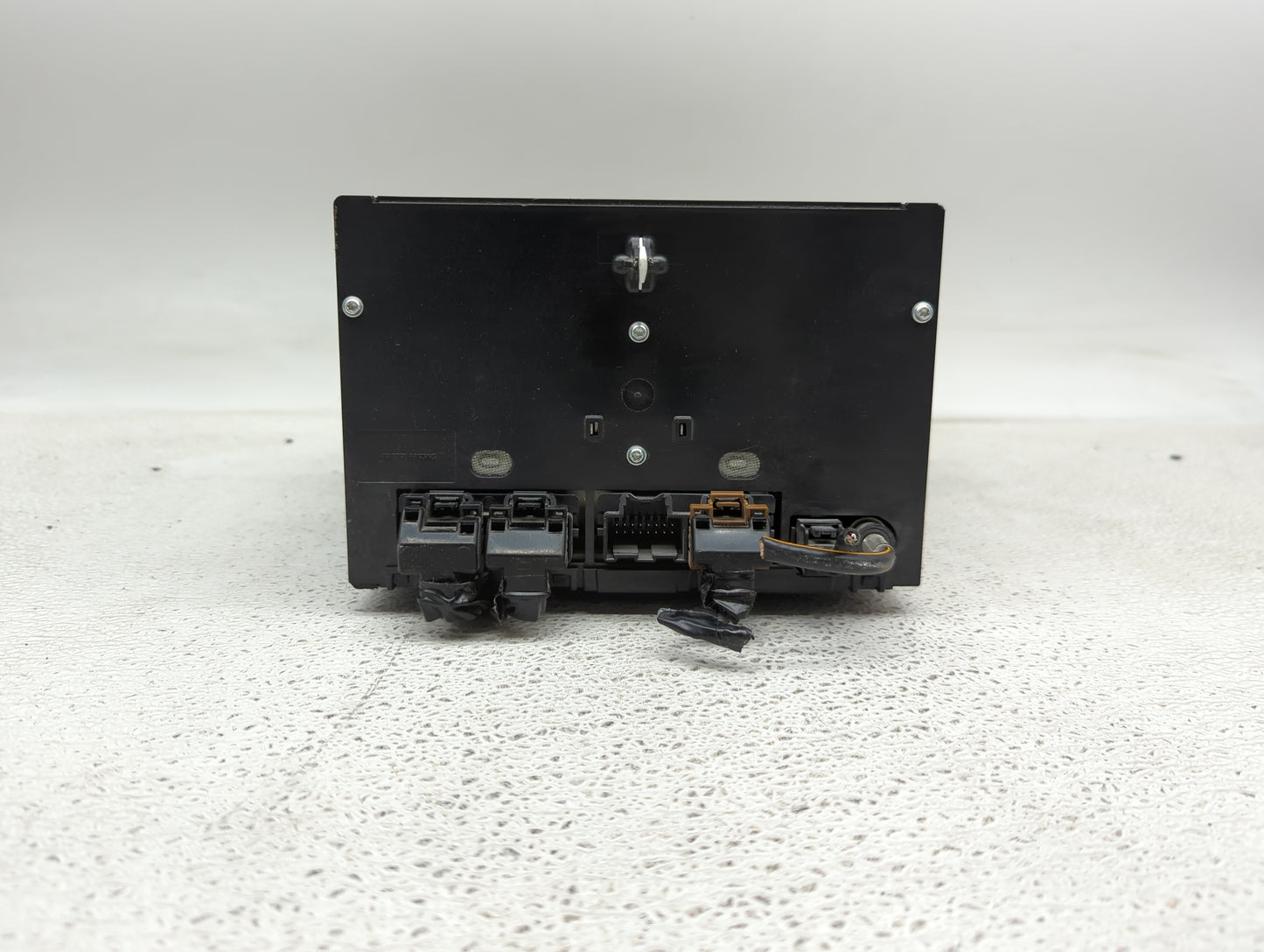 2013-2014 Chevrolet Traverse Radio AM FM Cd Player Receiver Replacement P/N:23193680 28402726, L2C0050TR Fits Fits 2013 2014