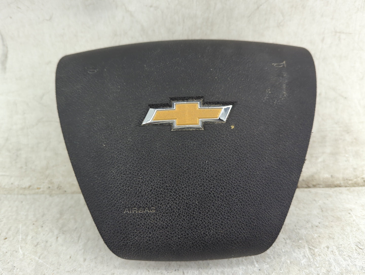 2014 Chevrolet Traverse Air Bag Driver Left Steering Wheel Mounted Black - Oemusedautoparts1.com