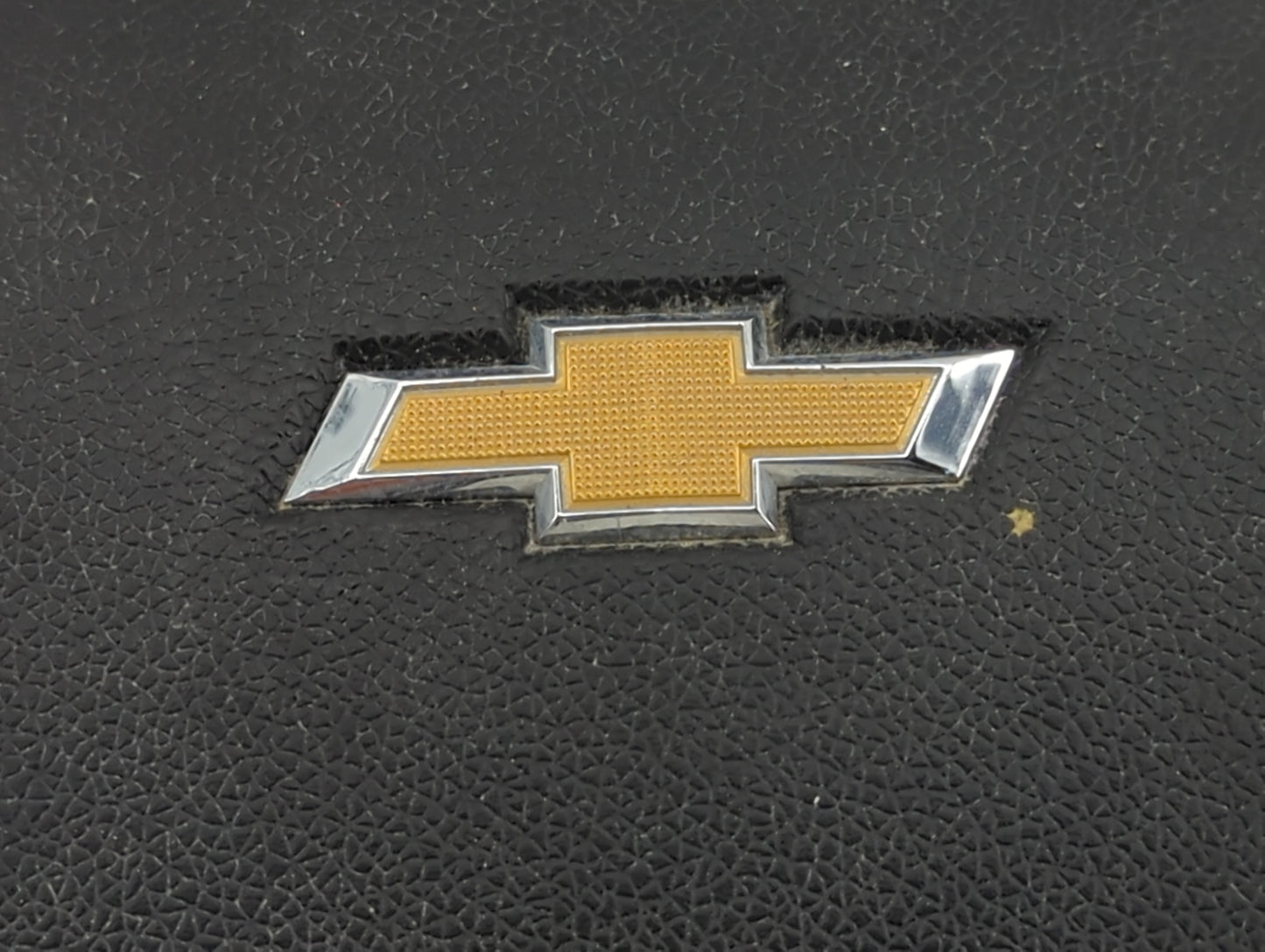 2014 Chevrolet Traverse Air Bag Driver Left Steering Wheel Mounted Black - Oemusedautoparts1.com