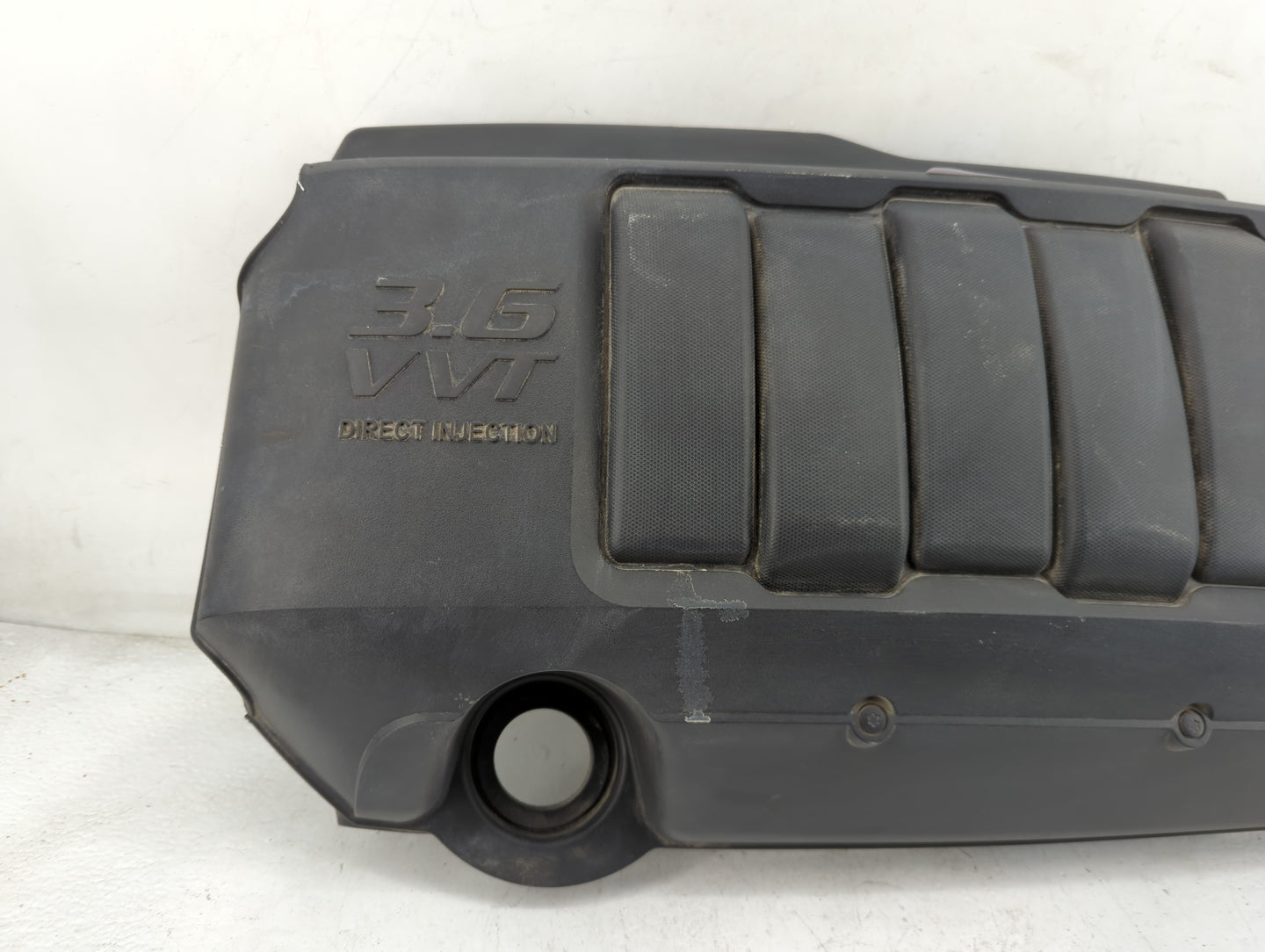 2014 Chevrolet Traverse Engine Cover 1460621 - Oemusedautoparts1.com