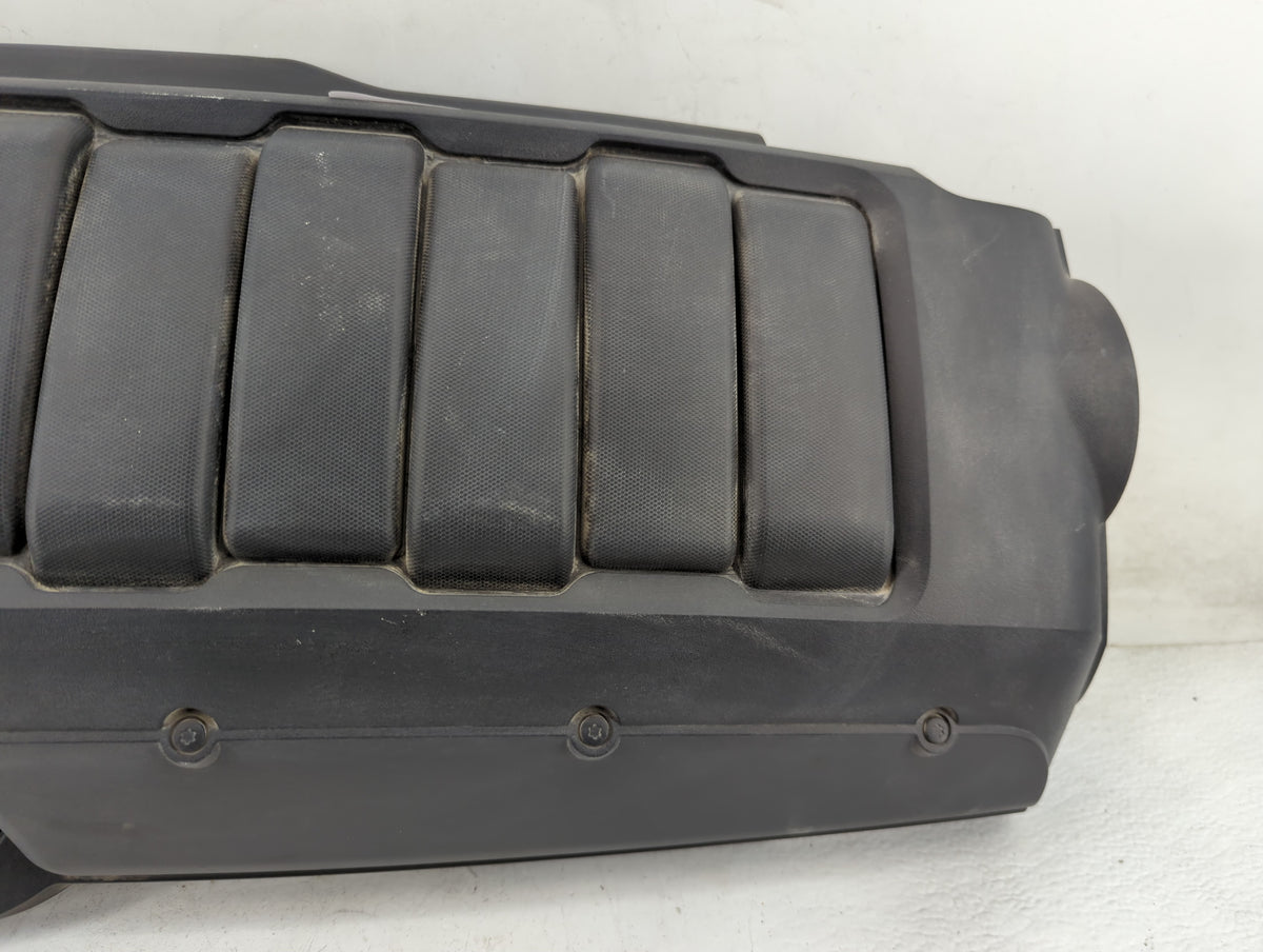 2014 Chevrolet Traverse Engine Cover 1460621 - Oemusedautoparts1.com