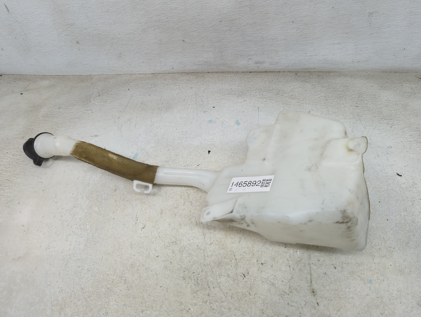 Chevrolet Traverse Windshield Washer Fluid Reservoir Bottle Oem 1465892 - Oemusedautoparts1.com