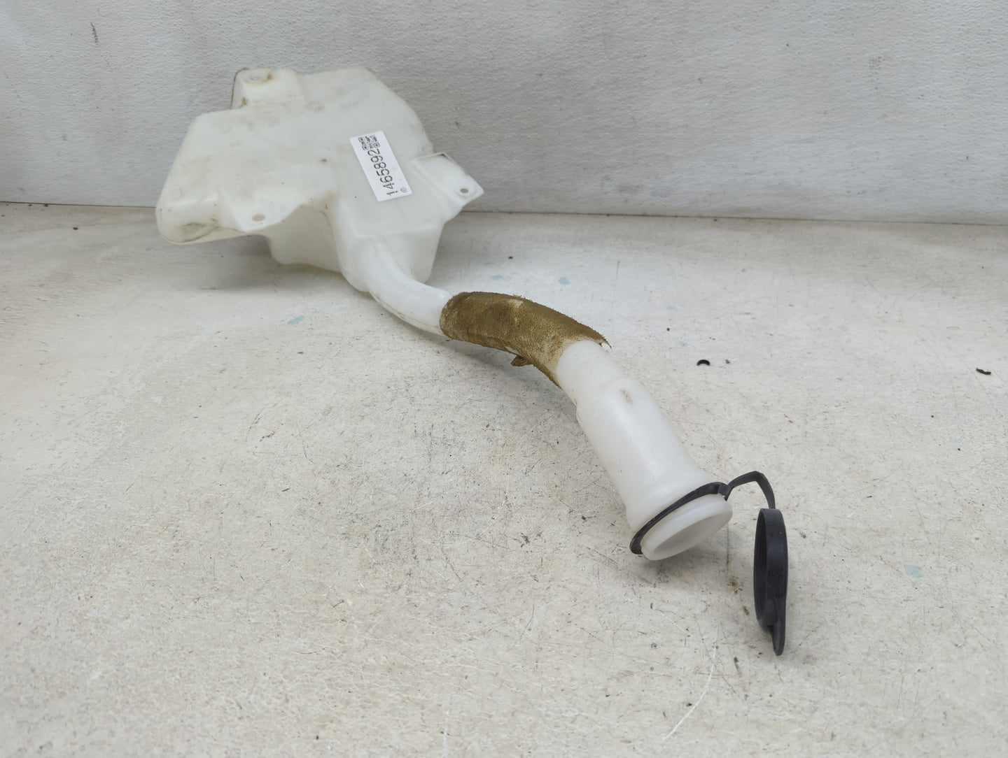 Chevrolet Traverse Windshield Washer Fluid Reservoir Bottle Oem 1465892 - Oemusedautoparts1.com