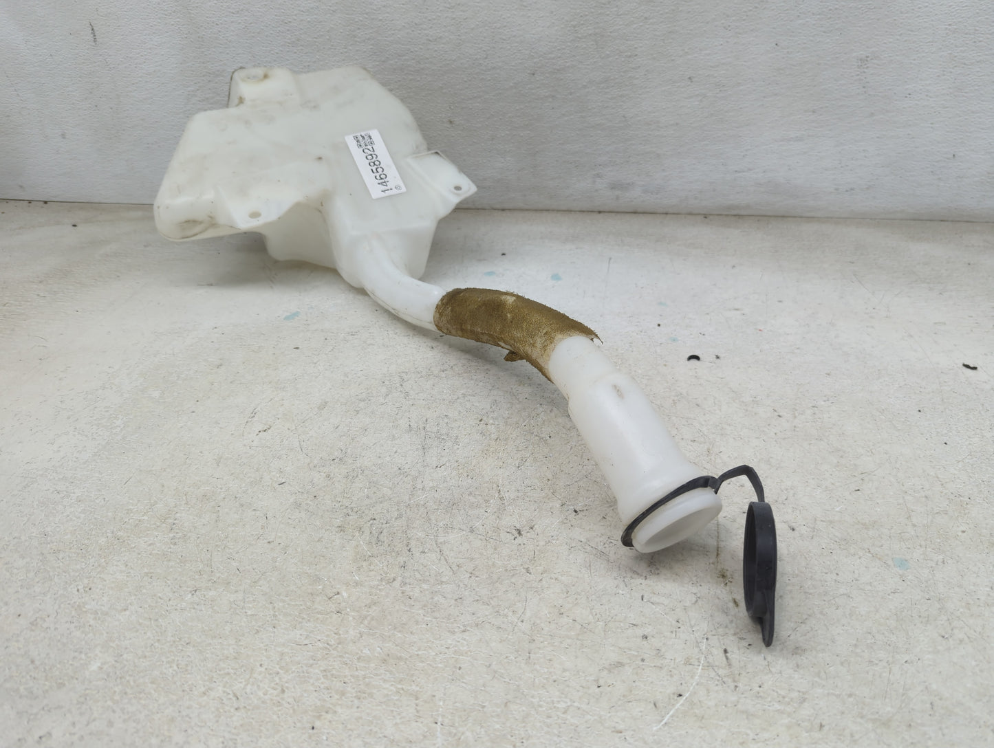 Chevrolet Traverse Windshield Washer Fluid Reservoir Bottle Oem 1465892 - Oemusedautoparts1.com