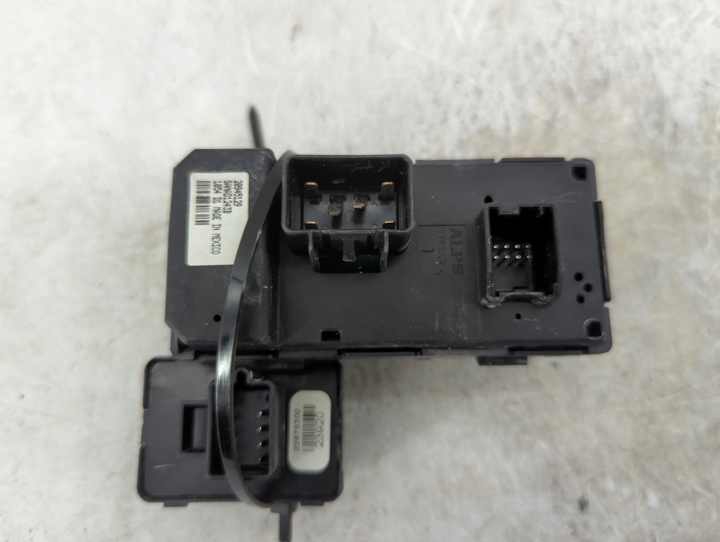 2009-2017 Chevrolet Traverse Master Power Window Switch Replacement Driver Side Left P/N:20945129 SANAD1243B Fits OEM Used A