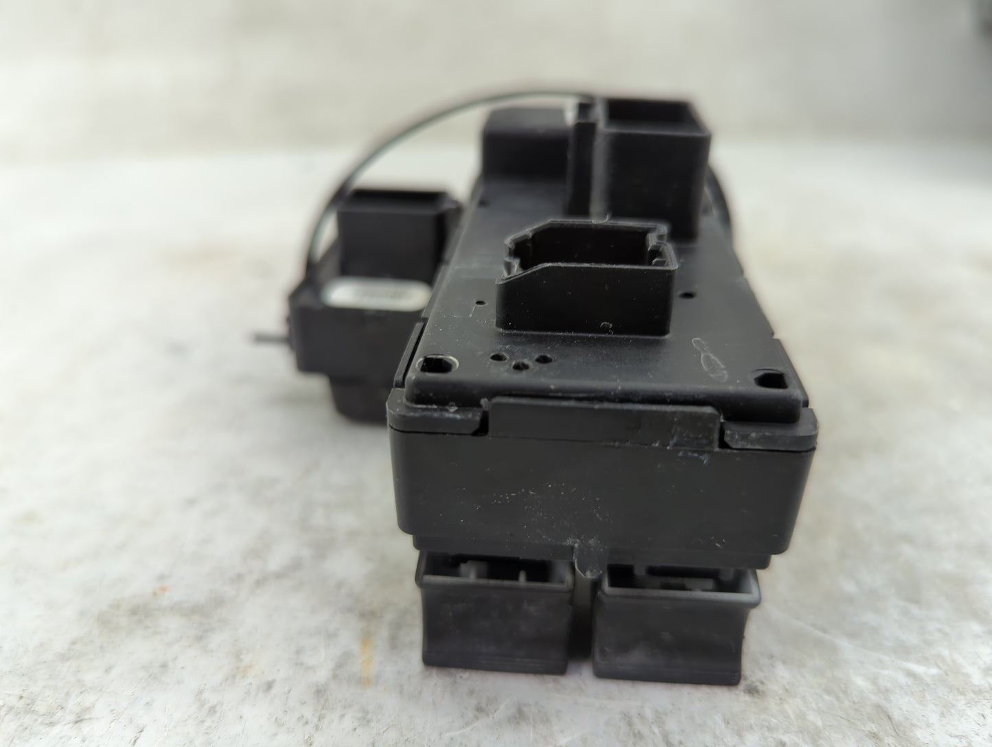2009-2017 Chevrolet Traverse Master Power Window Switch Replacement Driver Side Left P/N:20945129 SANAD1243B Fits OEM Used A
