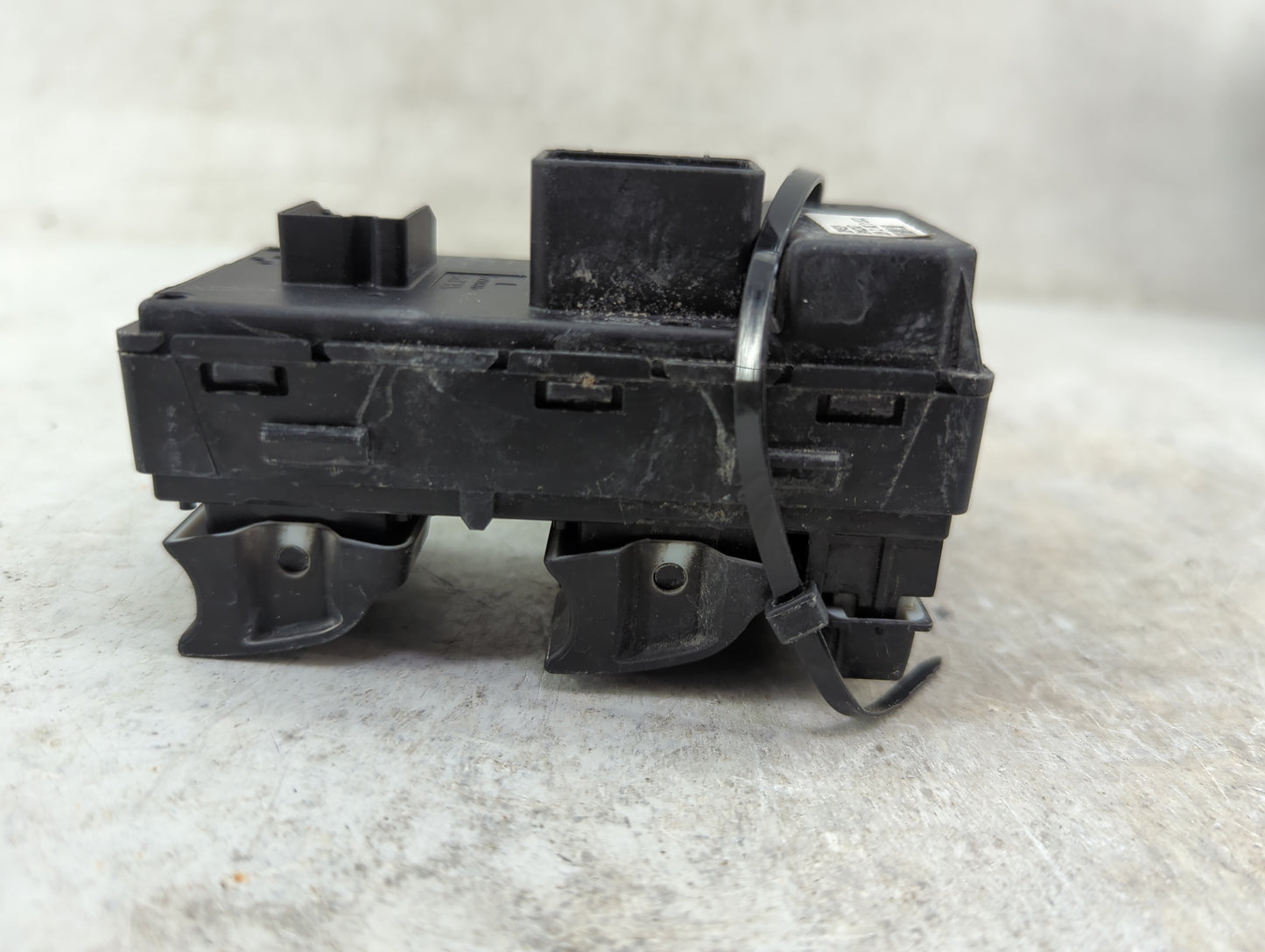 2009-2017 Chevrolet Traverse Master Power Window Switch Replacement Driver Side Left P/N:20945129 SANAD1243B Fits OEM Used A
