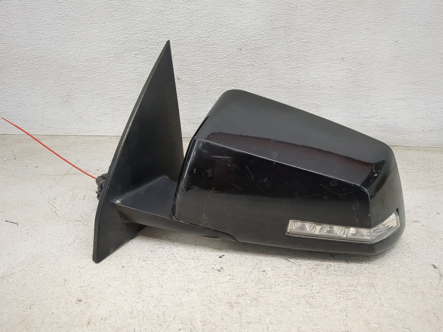 2014 Chevrolet Traverse Driver Side View Mirror - Left Door Mirror OEM Used - Oemusedautoparts1.com