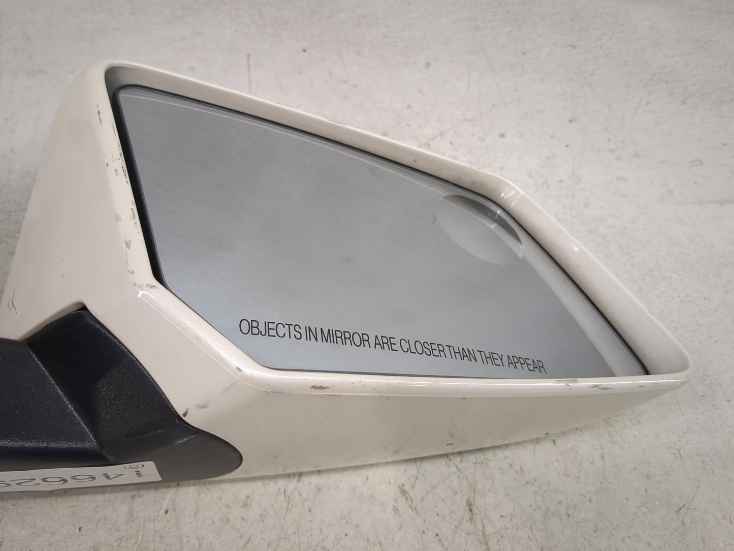 2014 Chevrolet Traverse Passenger Side View Mirror - Right Door Mirror OEM Used - Oemusedautoparts1.com