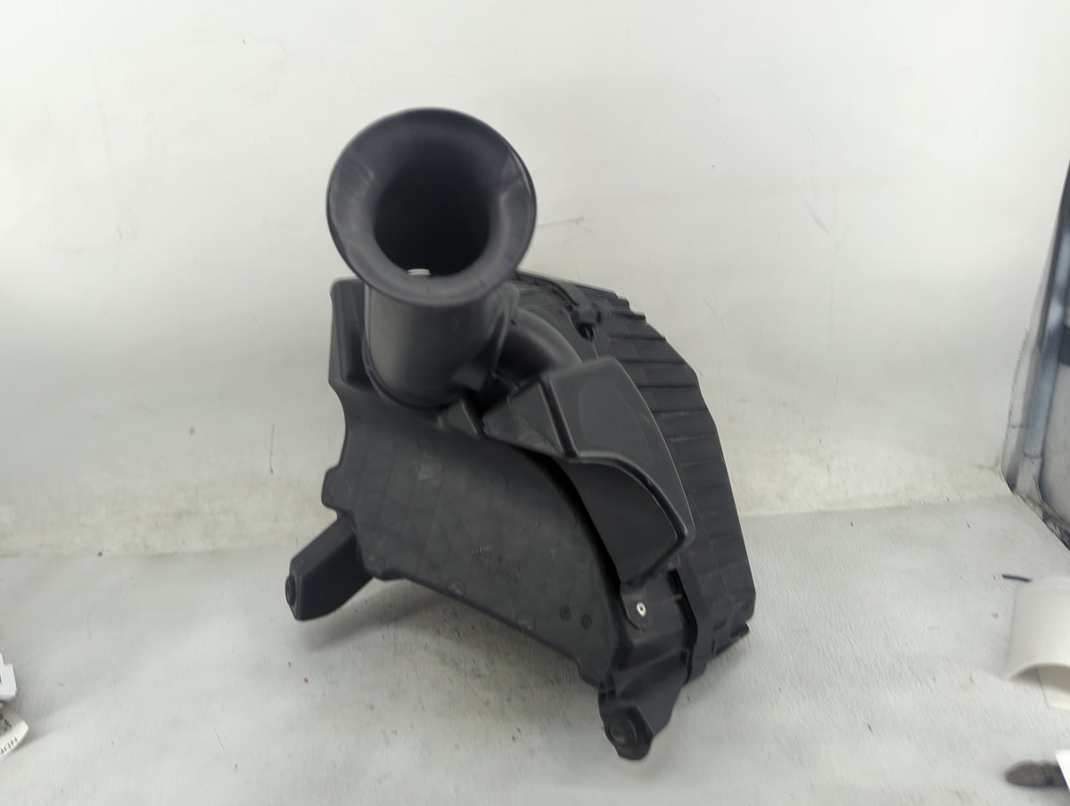 Chevrolet Traverse Air Cleaner Intake-duct Hose Tube 1476604 - Oemusedautoparts1.com