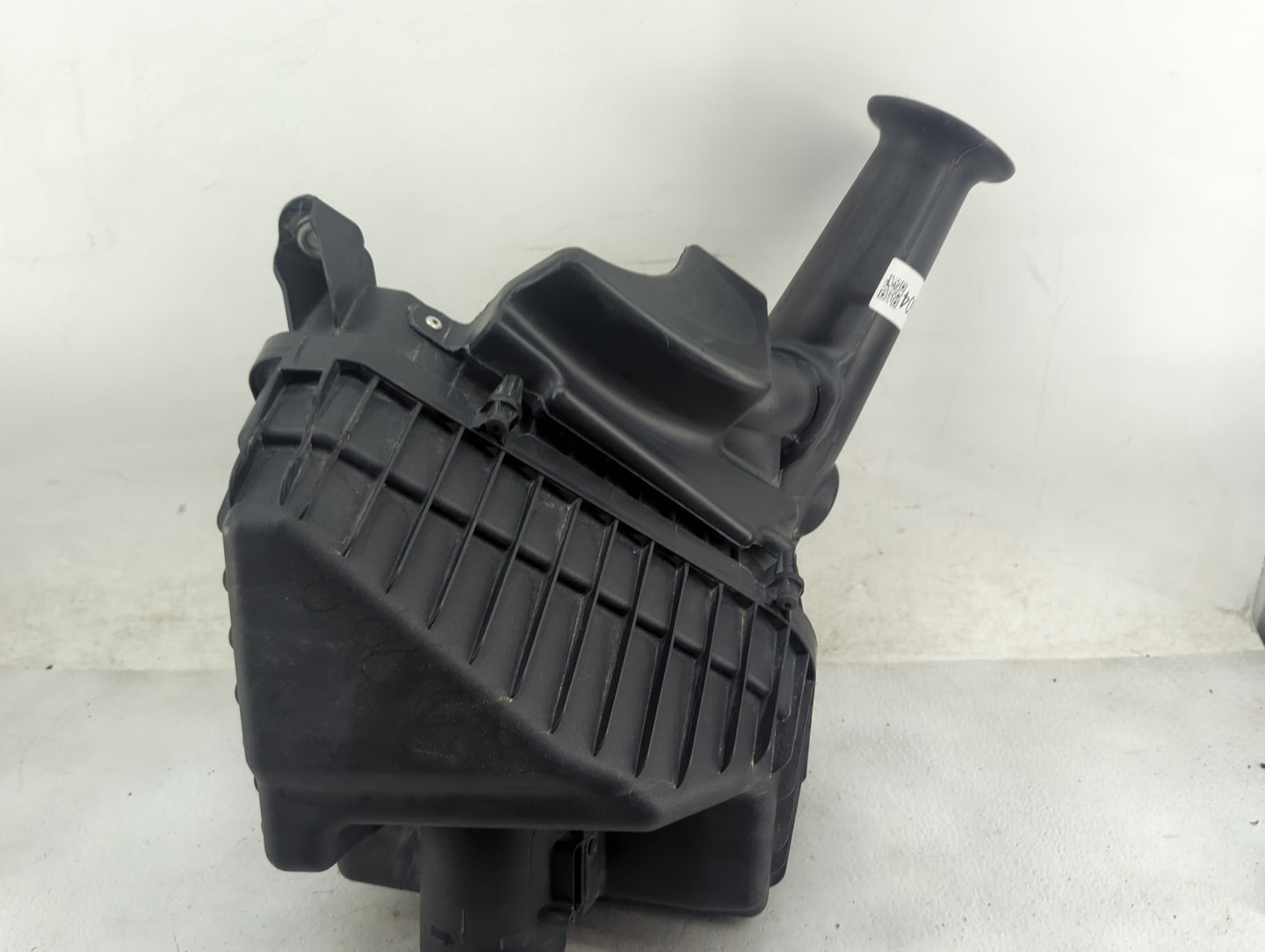 Chevrolet Traverse Air Cleaner Intake-duct Hose Tube 1476604 - Oemusedautoparts1.com