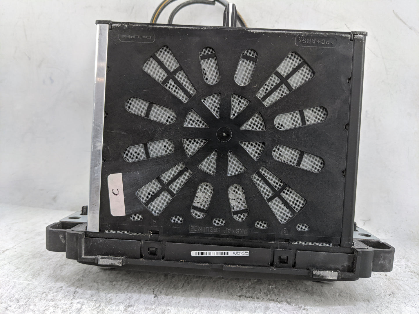 2013-2014 Chevrolet Traverse Radio AM FM Cd Player Receiver Replacement P/N:23441389 28422050, L2C0050TR Fits Fits 2013 2014