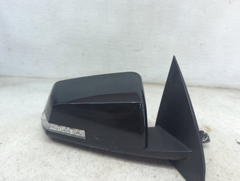 compare product 2014 Chevrolet Traverse Passenger Side View Mirror - Right Door Mirror OEM Used