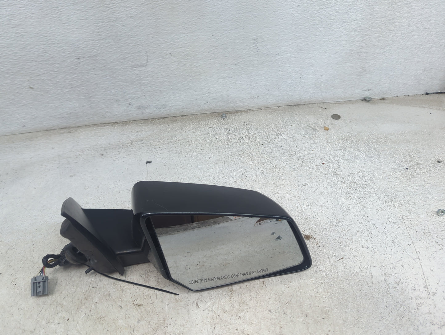 2014 Chevrolet Traverse Passenger Side View Mirror - Right Door Mirror OEM Used - Oemusedautoparts1.com