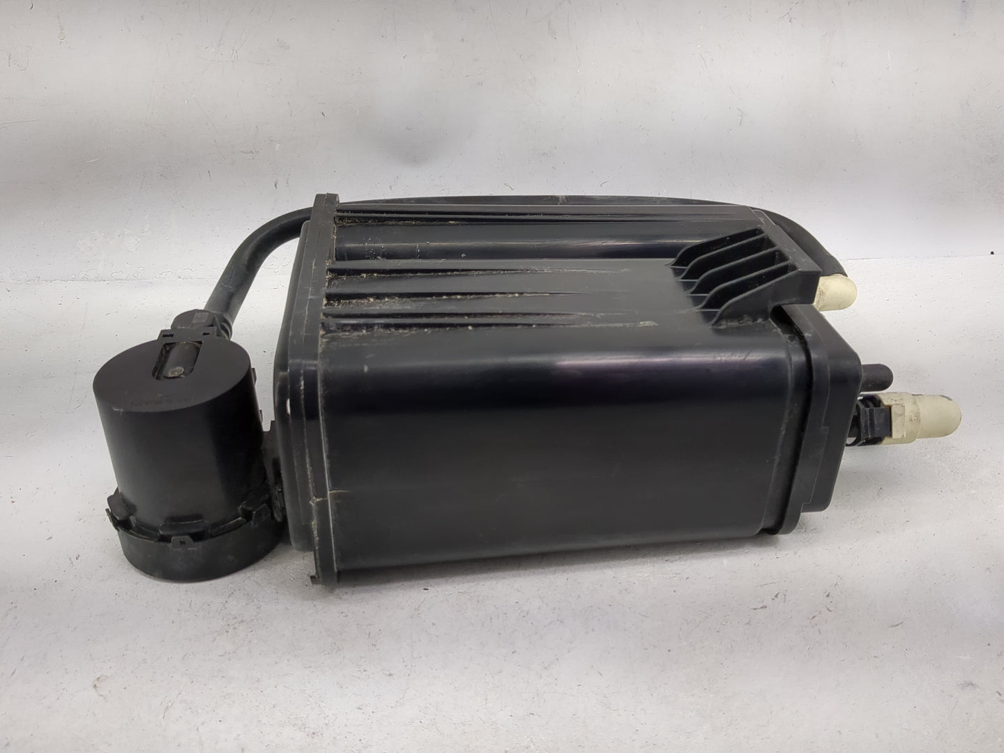2014 Chevrolet Traverse Fuel Vapor Charcoal Canister - Oemusedautoparts1.com