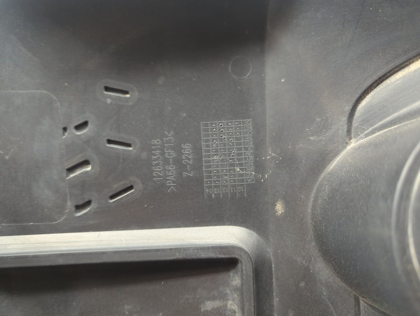 2015 Chevrolet Traverse Engine Cover - Oemusedautoparts1.com