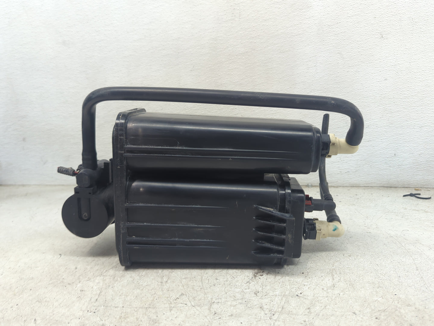 2014 Chevrolet Traverse Fuel Vapor Charcoal Canister 1479434 - Oemusedautoparts1.com