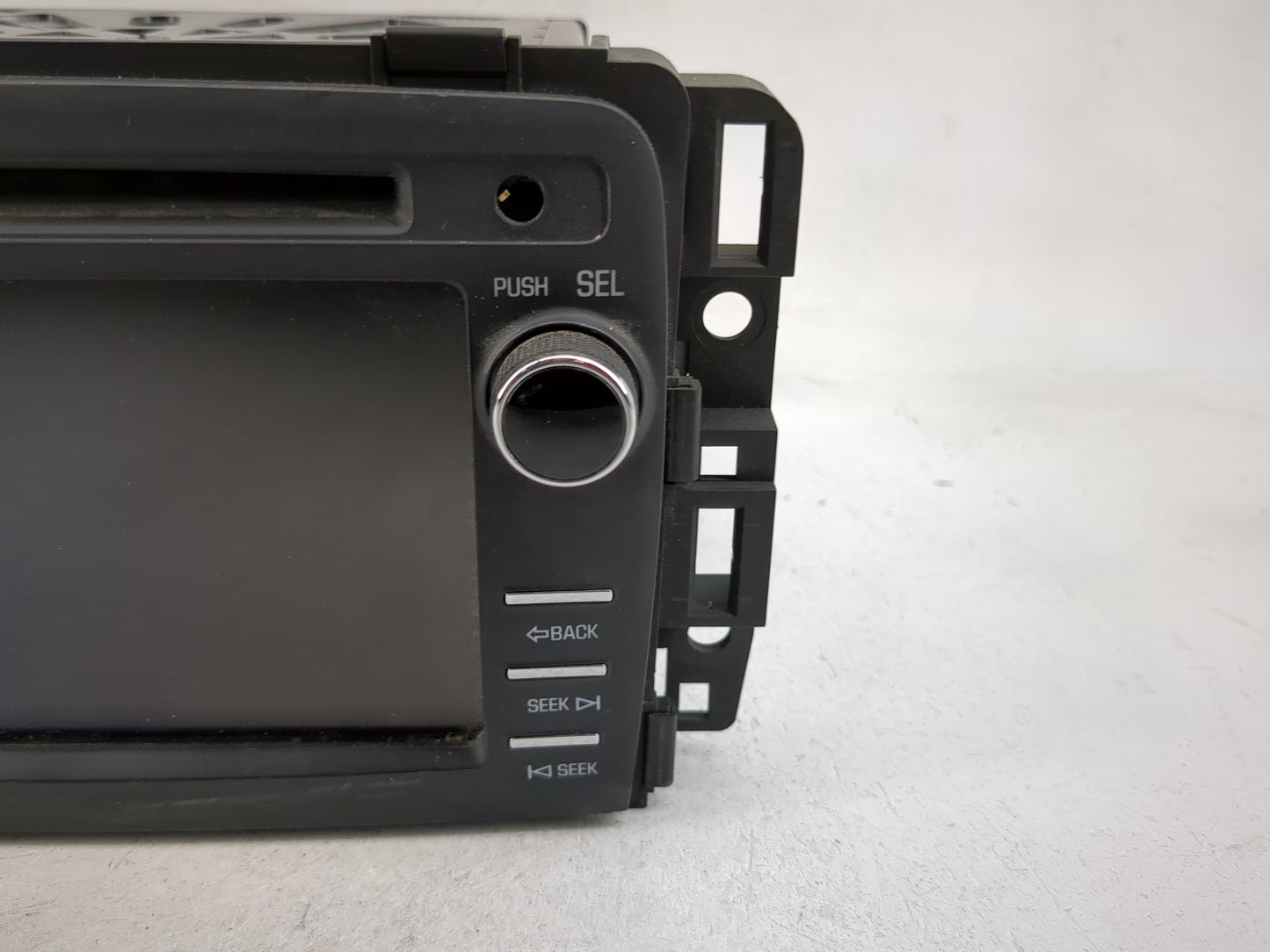 2013-2014 Chevrolet Traverse Radio AM FM Cd Player Receiver Replacement P/N:23441389 28422050, L2C0050TR Fits Fits 2013 2014