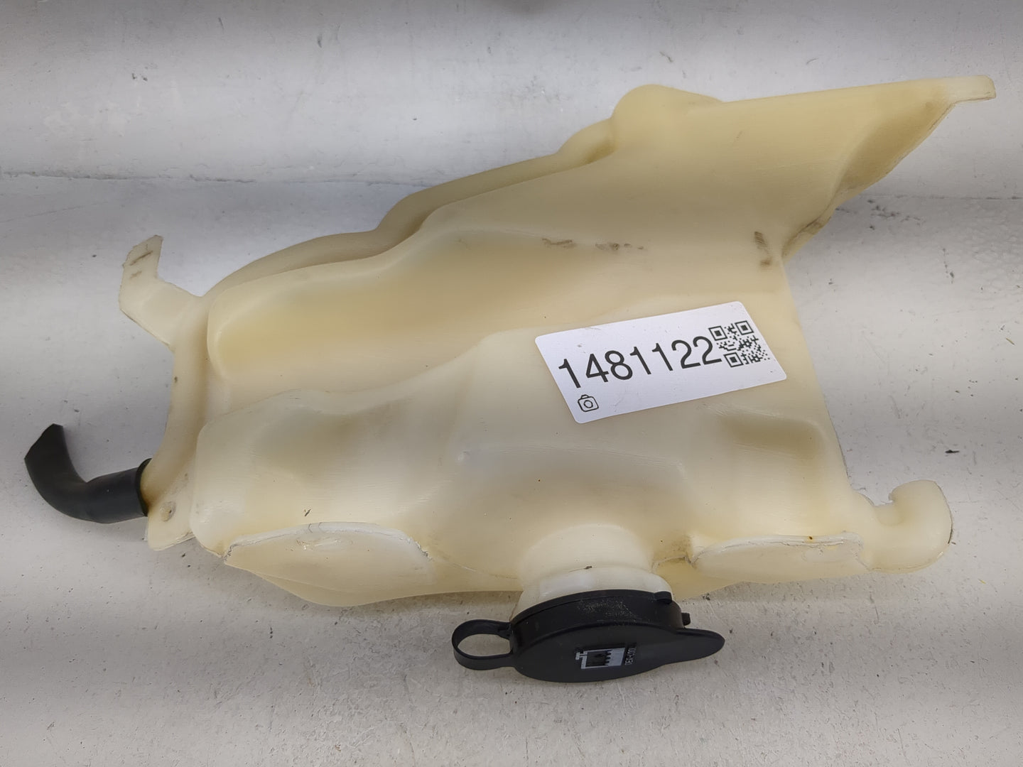 Chevrolet Traverse Radiator Coolant Overflow Expansion Tank Bottle 1481122 - Oemusedautoparts1.com