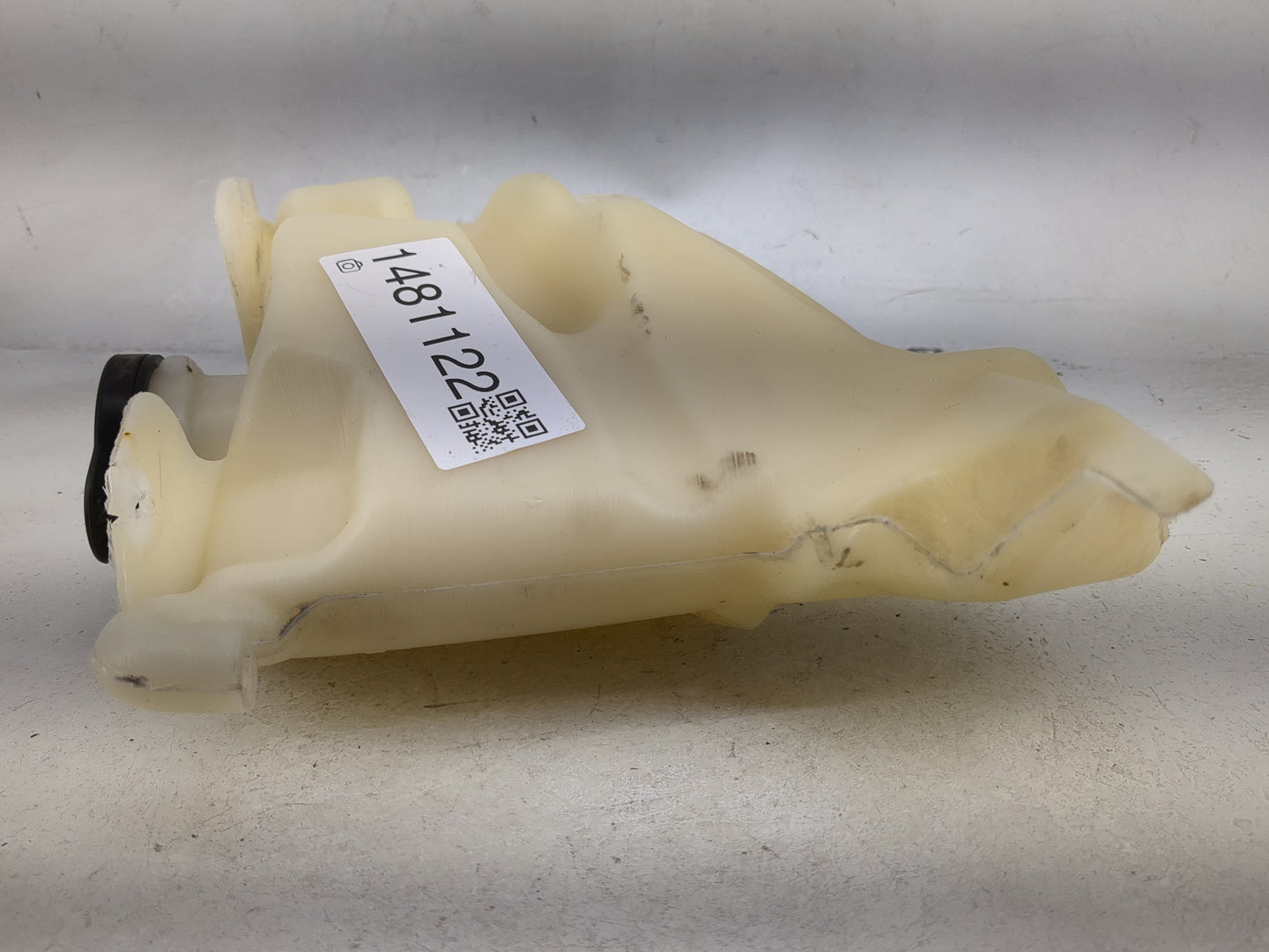 Chevrolet Traverse Radiator Coolant Overflow Expansion Tank Bottle 1481122 - Oemusedautoparts1.com