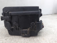 2013-2014 Chevrolet Traverse Fusebox Fuse Box Panel Relay Module P/N:22933346 Fits Fits 2013 2014 OEM Used Auto Parts - Oemu