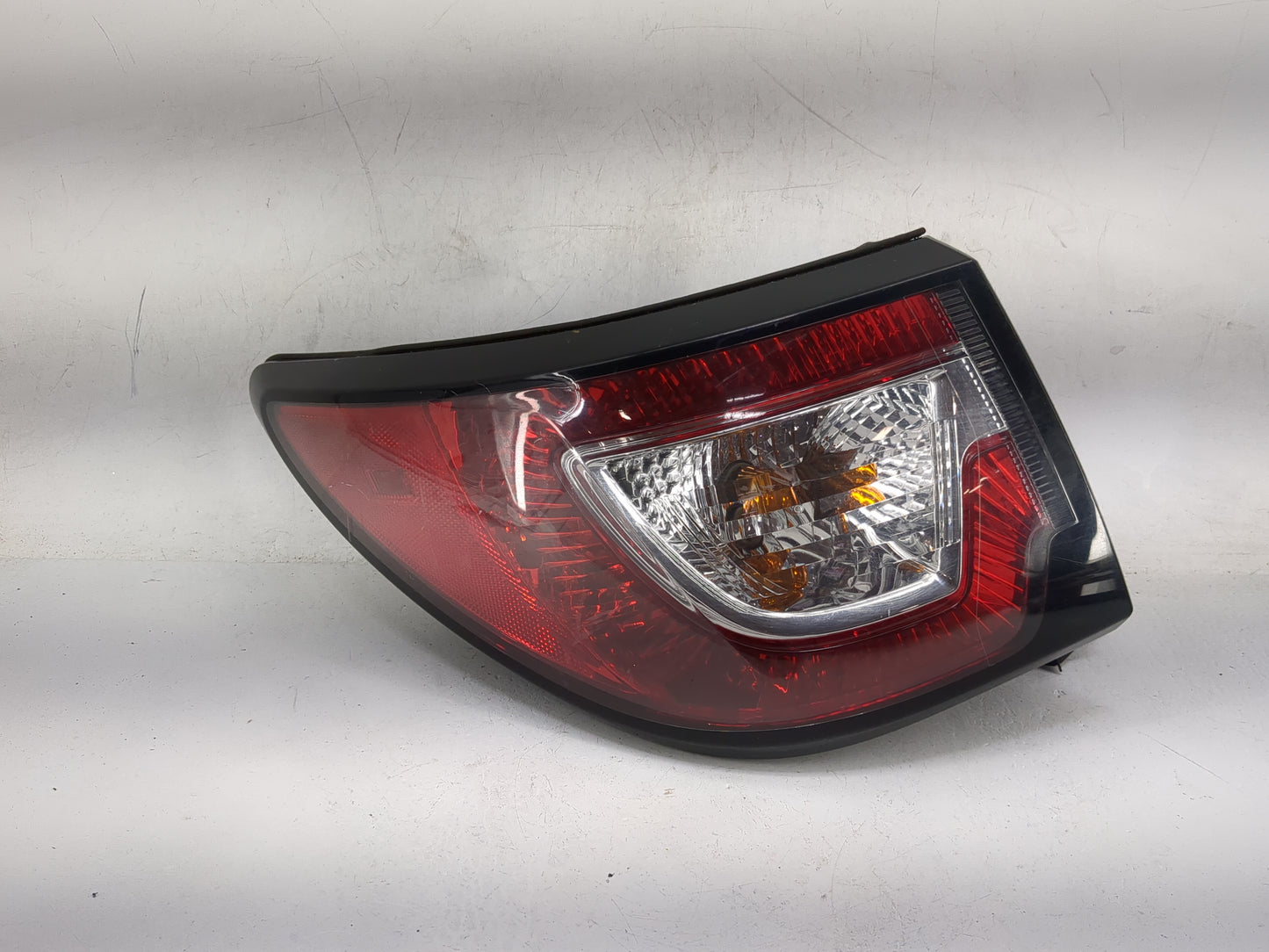 2014 Chevrolet Traverse Tail Light Assembly Driver Left OEM P/N:20956901 Fits OEM Used Auto Parts - Oemusedautoparts1.com