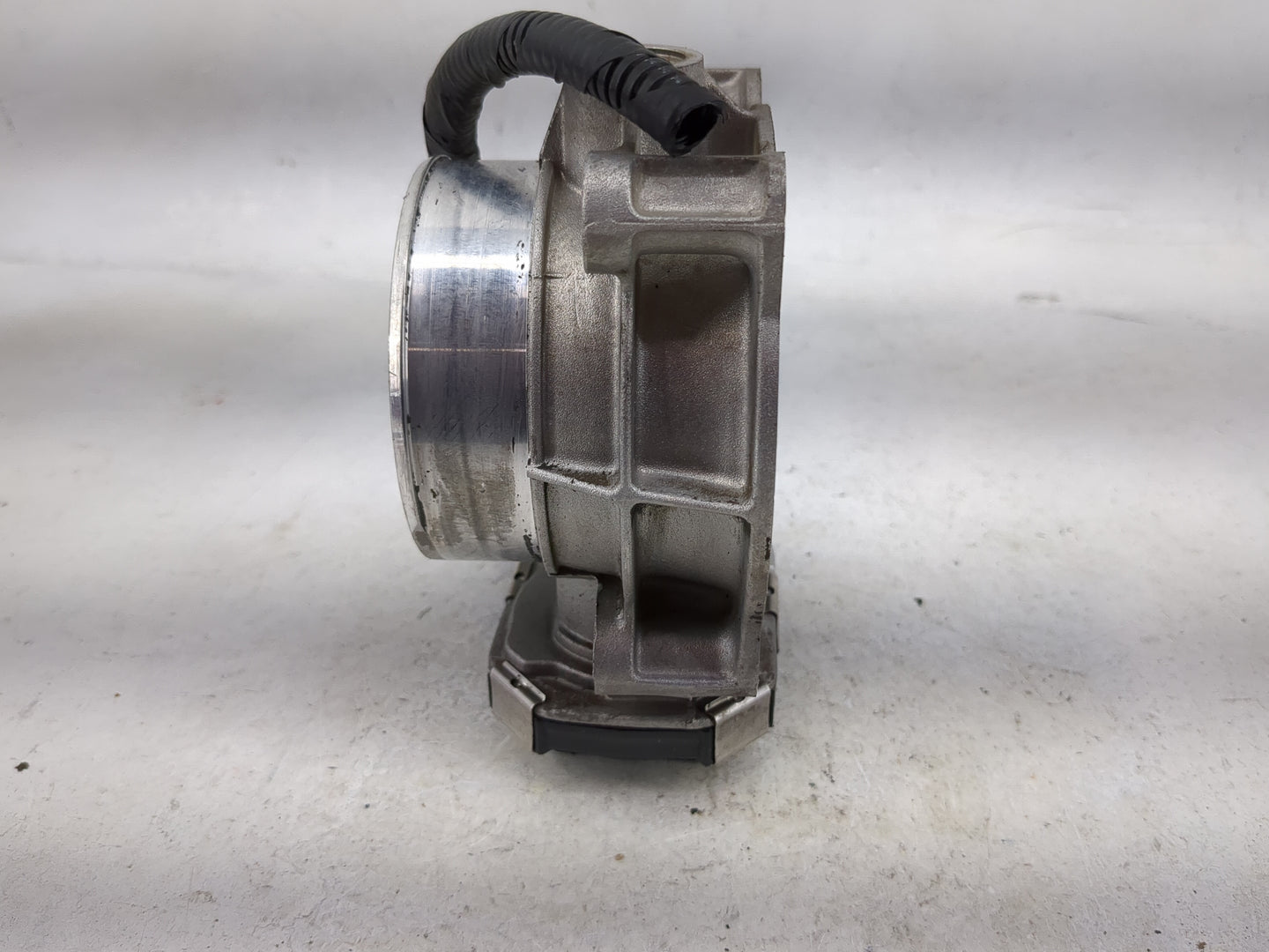 2017-2022 Chevrolet Traverse Throttle Body P/N:12632172BA Fits Fits 2012 2013 2014 2015 2016 2017 2018 2019 2020 2021 2022 O