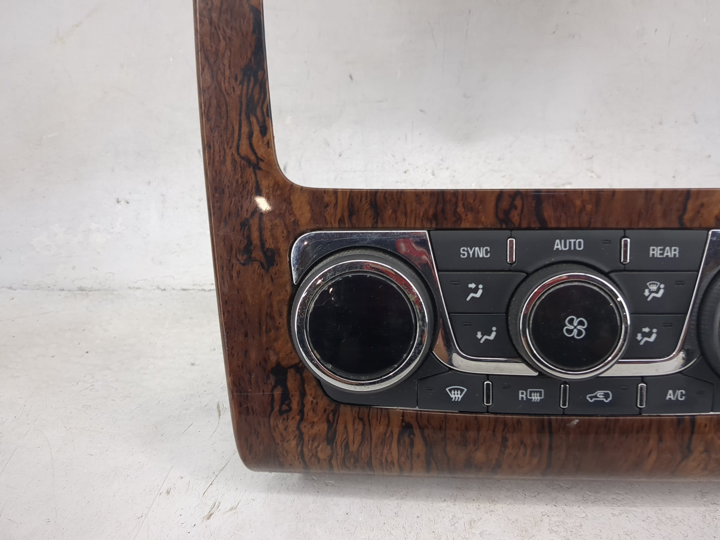 2013-2017 Chevrolet Traverse Climate Control Module Temperature AC/Heater Replacement P/N:23140660 3239800000000X Fits OEM U