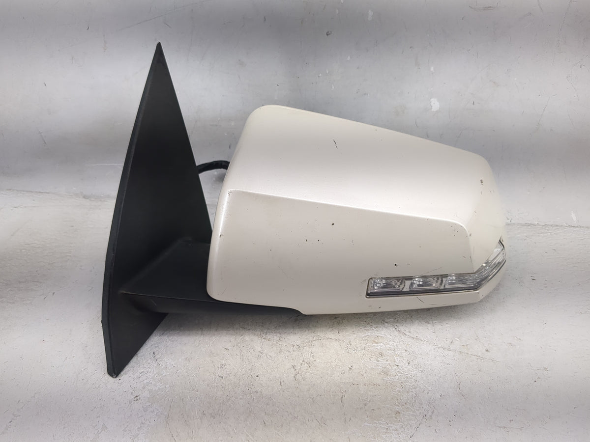 2013-2017 Chevrolet Traverse Driver Side View Mirror - Left Door Mirror OEM Used - Oemusedautoparts1.com
