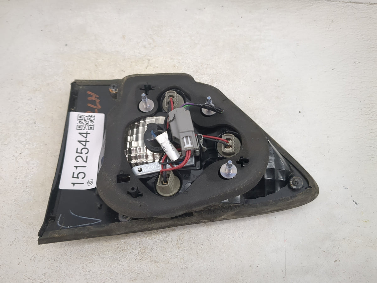 2013 Chevrolet Traverse Driver Left Side Deck Lid Mounted Tail Light 1512544 - Oemusedautoparts1.com