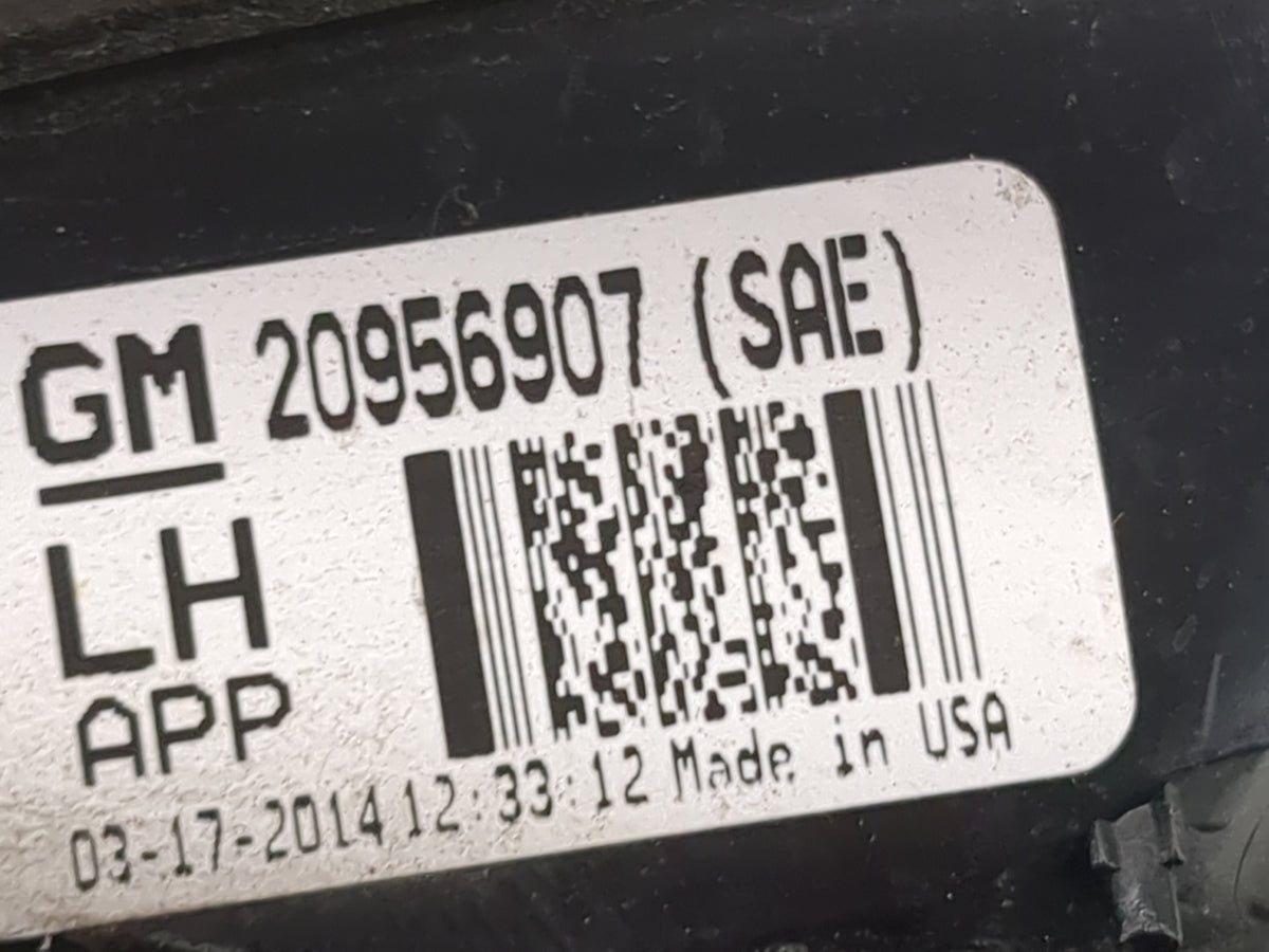 2013 Chevrolet Traverse Driver Left Side Deck Lid Mounted Tail Light 1512544 - Oemusedautoparts1.com