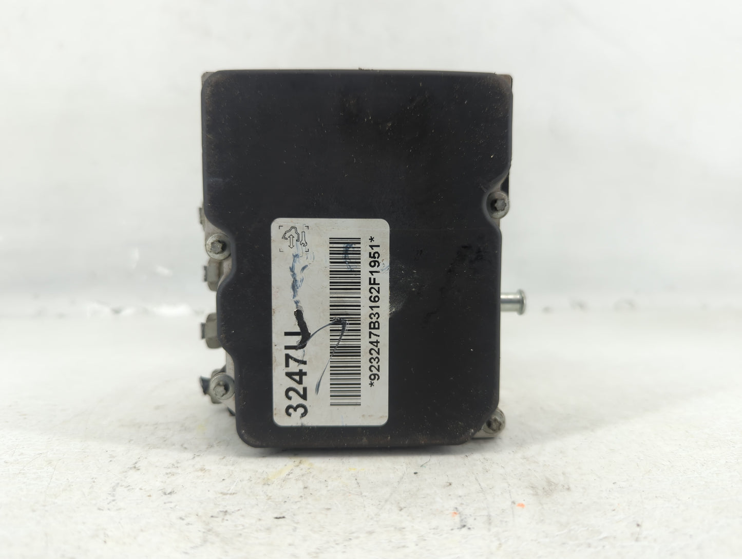 2017 Chevrolet Traverse ABS Pump Control Module Replacement P/N:22893247 Fits Fits 2012 2013 2014 2015 2016 OEM Used Auto Pa