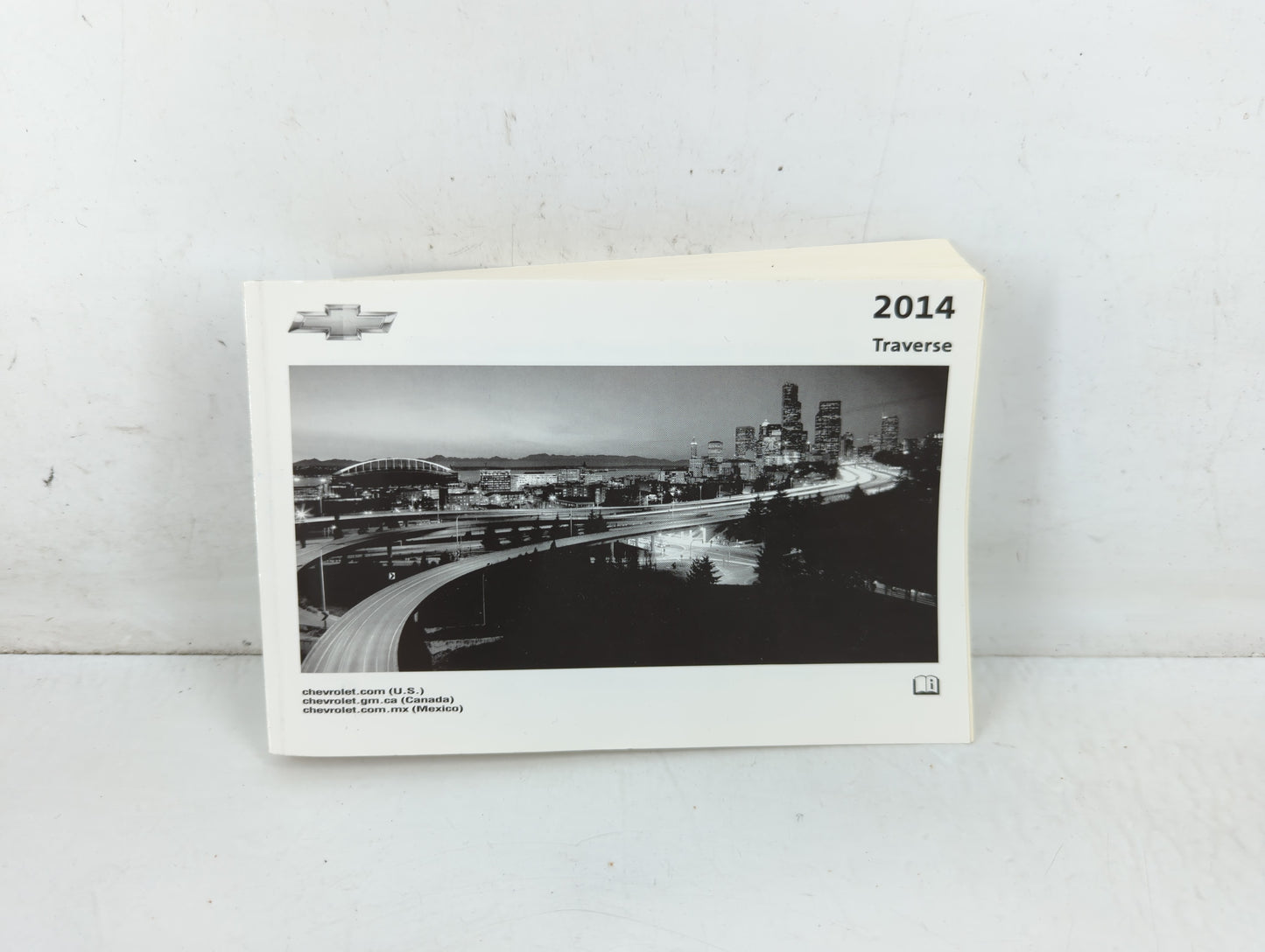 2014 Chevrolet Traverse Owners Manual Book Guide P/N:22867655 A OEM Used Auto Parts - Oemusedautoparts1.com