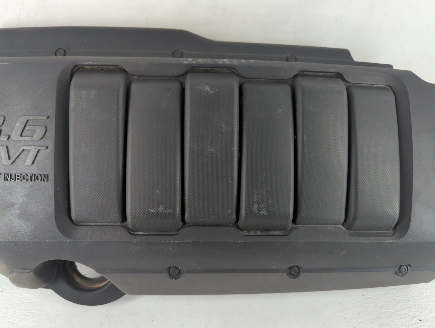 2014 Chevrolet Traverse Engine Cover - Oemusedautoparts1.com
