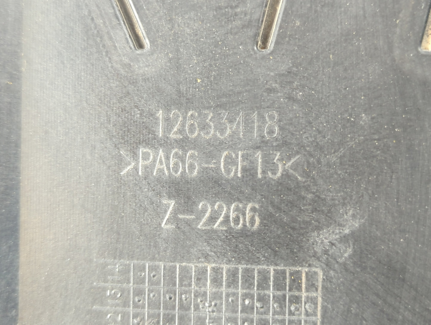 2014 Chevrolet Traverse Engine Cover - Oemusedautoparts1.com