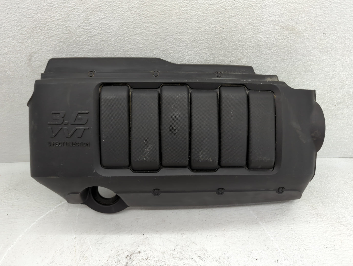 2014 Chevrolet Traverse Engine Cover - Oemusedautoparts1.com