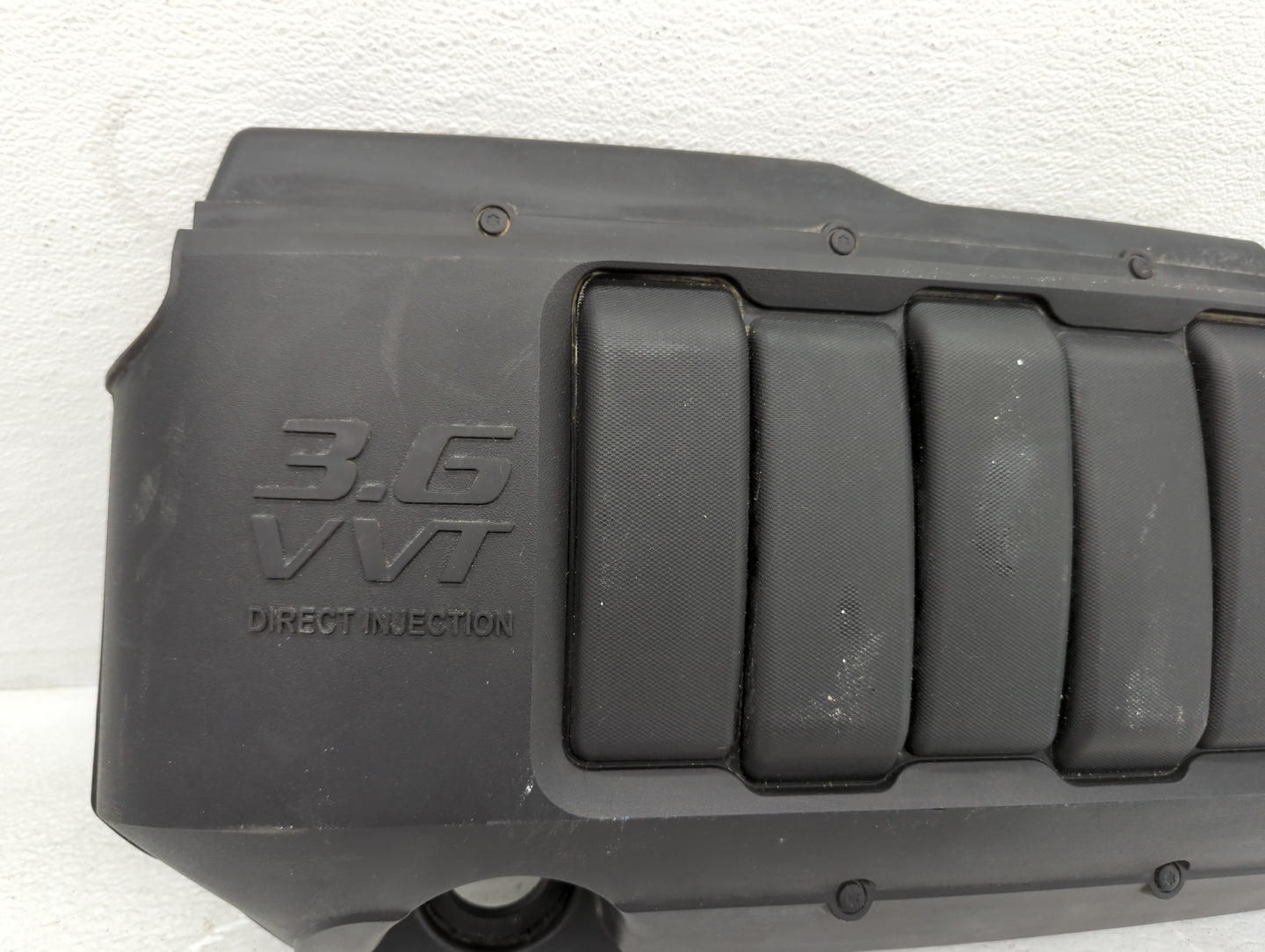 2014 Chevrolet Traverse Engine Cover - Oemusedautoparts1.com