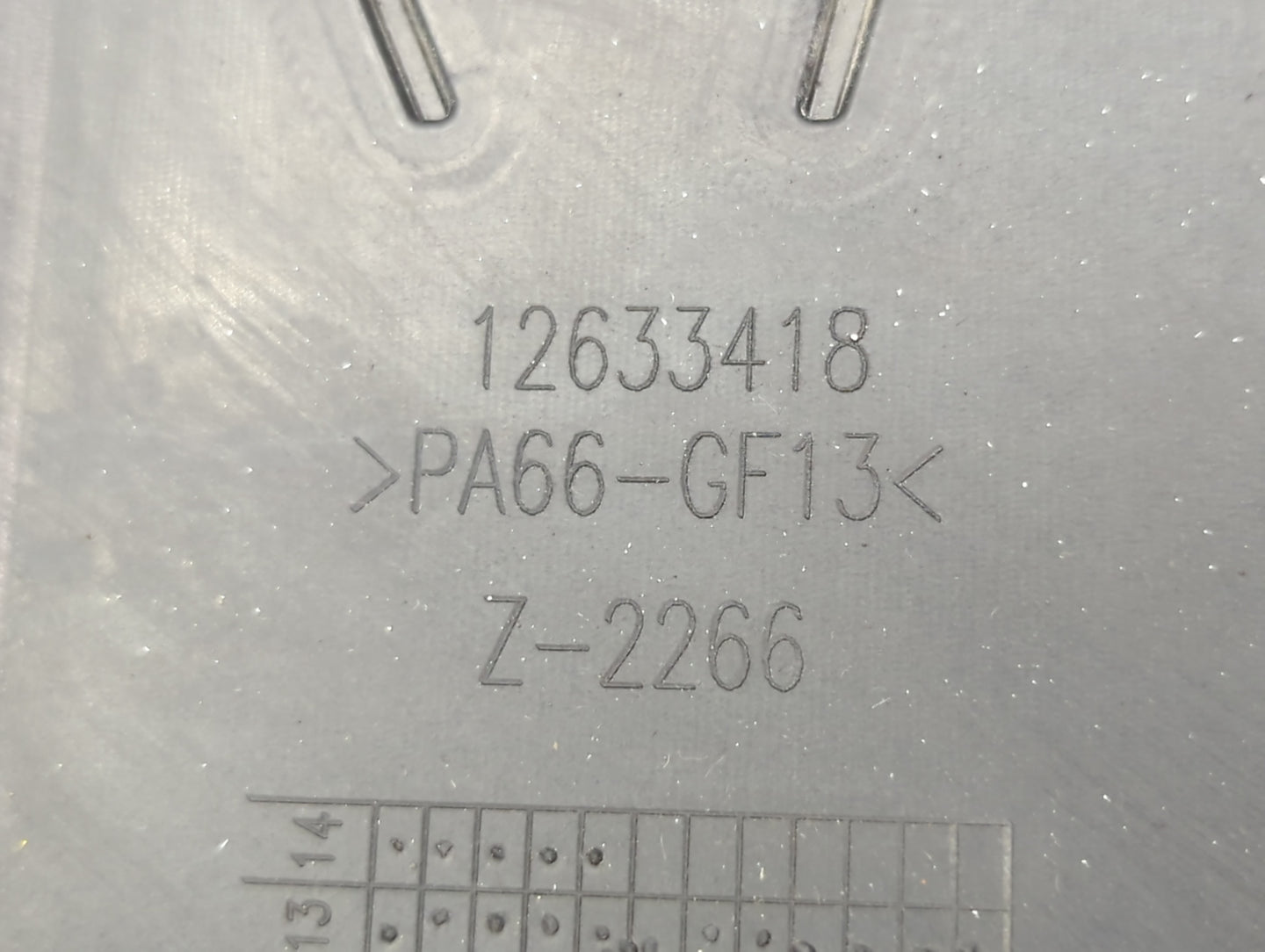 2014 Chevrolet Traverse Engine Cover - Oemusedautoparts1.com