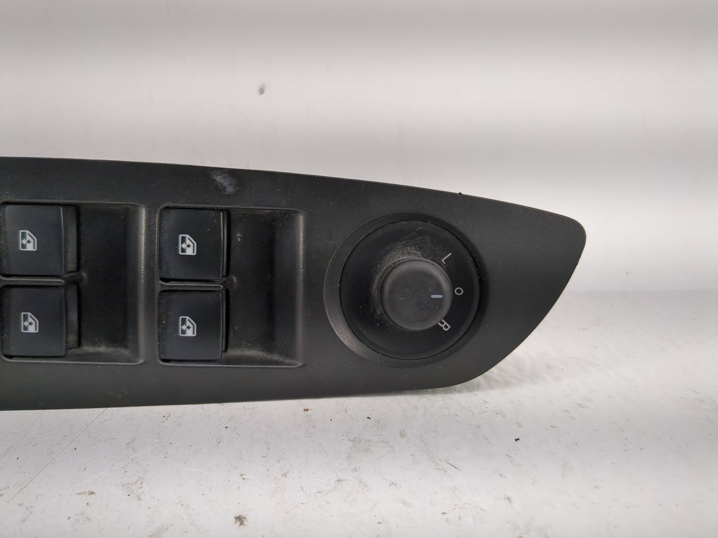 2013-2016 Chevrolet Trax Master Power Window Switch Replacement Driver Side Left P/N:CFL4B 447478 Fits OEM Used Auto Parts -