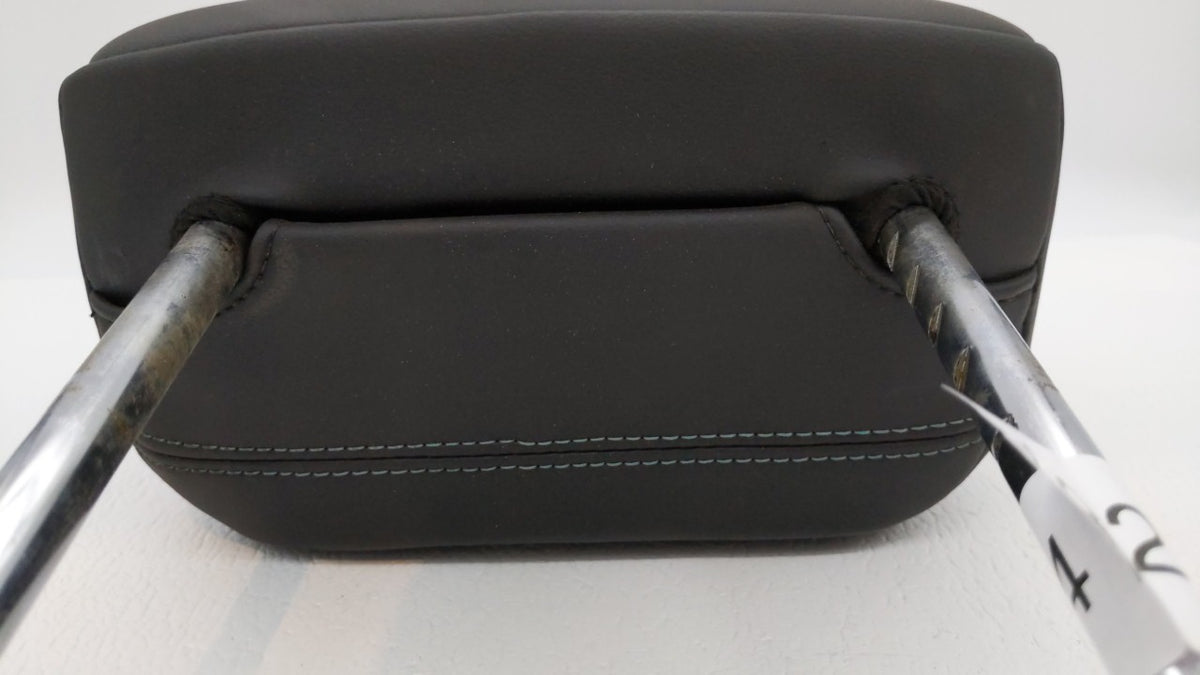 2014 Chevrolet Trax Headrest Head Rest Rear Center Seat 132724 - Oemusedautoparts1.com