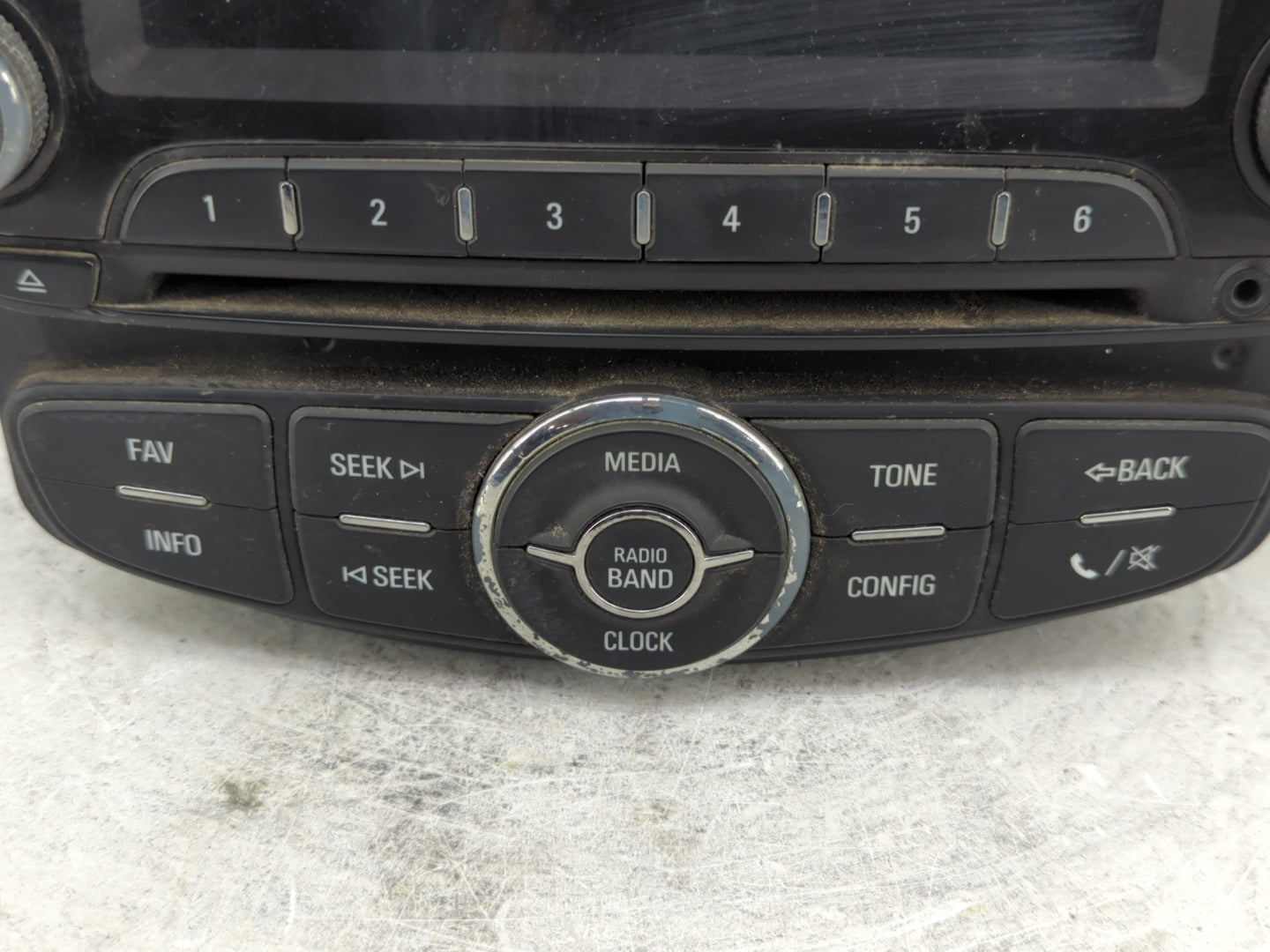 2014 Chevrolet Trax Radio AM FM Cd Player Receiver Replacement P/N:95369860 Fits OEM Used Auto Parts - Oemusedautoparts1.com