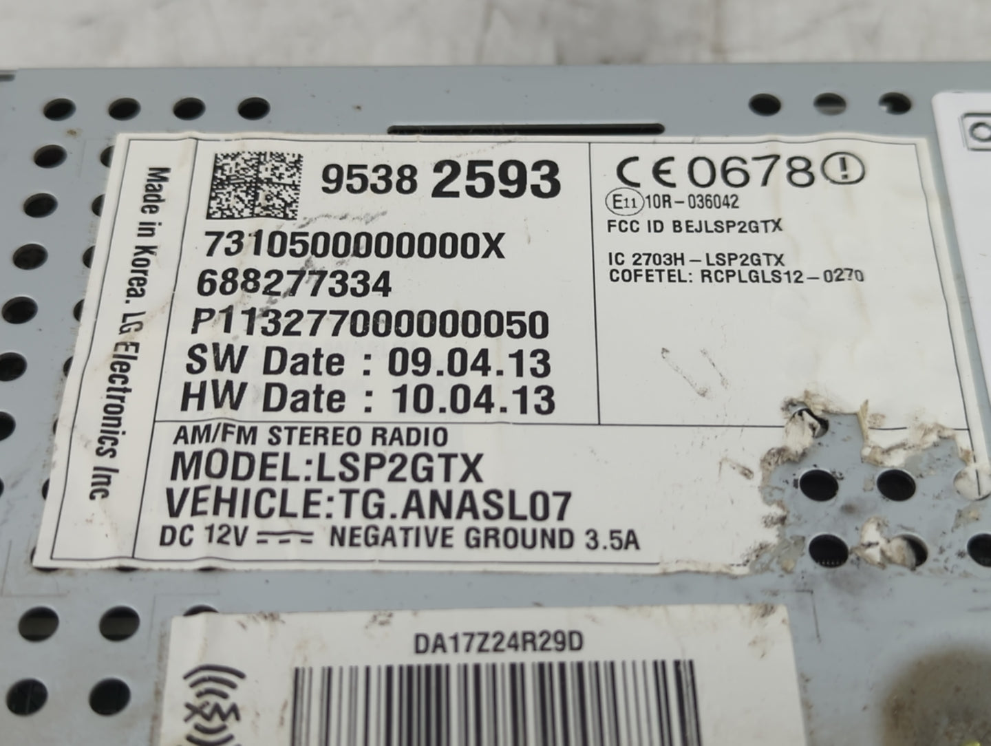 2013-2014 Chevrolet Trax Radio AM FM Cd Player Receiver Replacement P/N:95382593 688277334 Fits Fits 2013 2014 OEM Used Auto