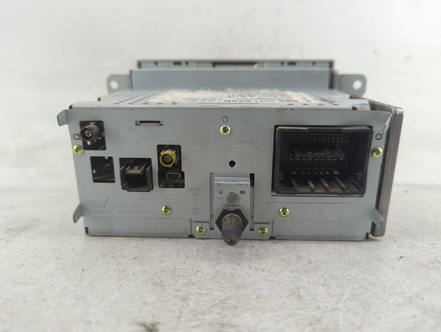 2013-2014 Chevrolet Trax Radio AM FM Cd Player Receiver Replacement P/N:688277334 95416220 Fits Fits 2013 2014 OEM Used Auto