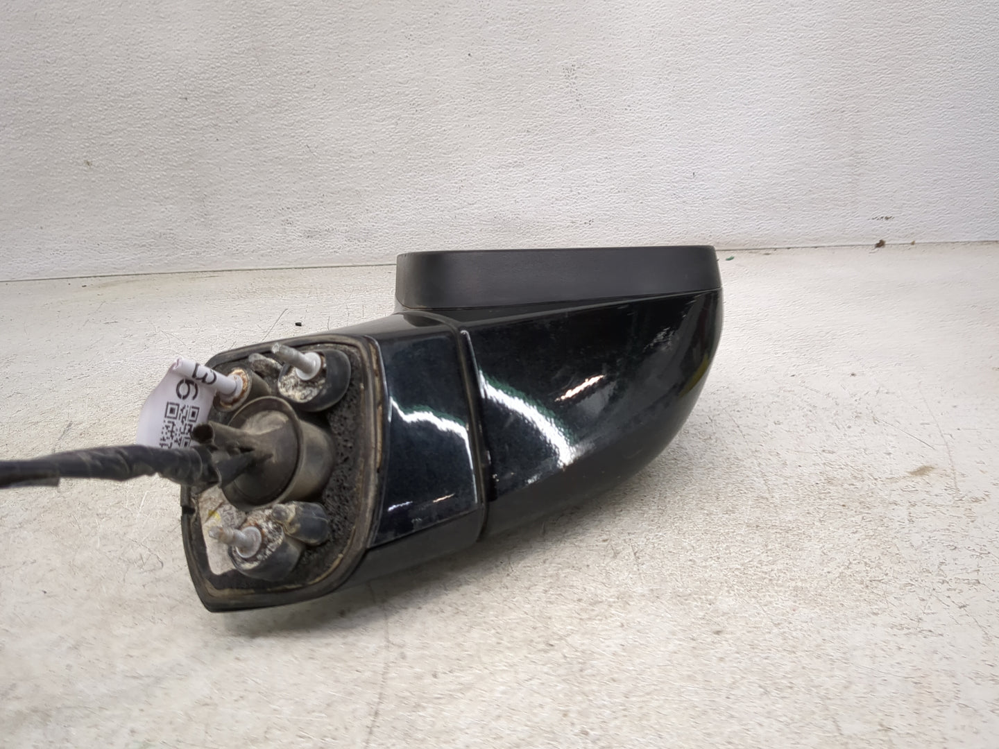 2013-2014 Chevrolet Trax Driver Side View Mirror - Left Door Mirror OEM Used - Oemusedautoparts1.com