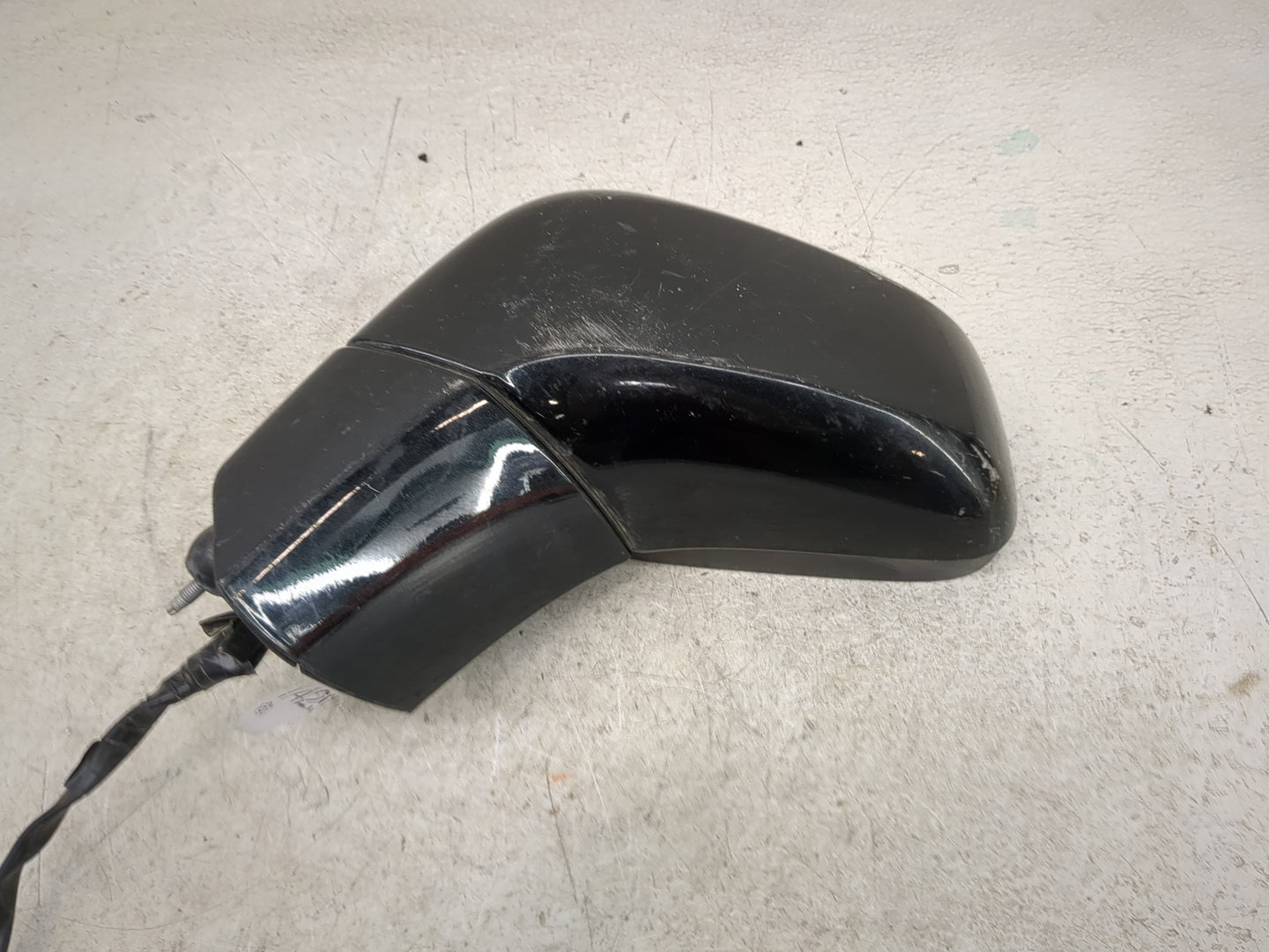 2013-2014 Chevrolet Trax Driver Side View Mirror - Left Door Mirror OEM Used - Oemusedautoparts1.com