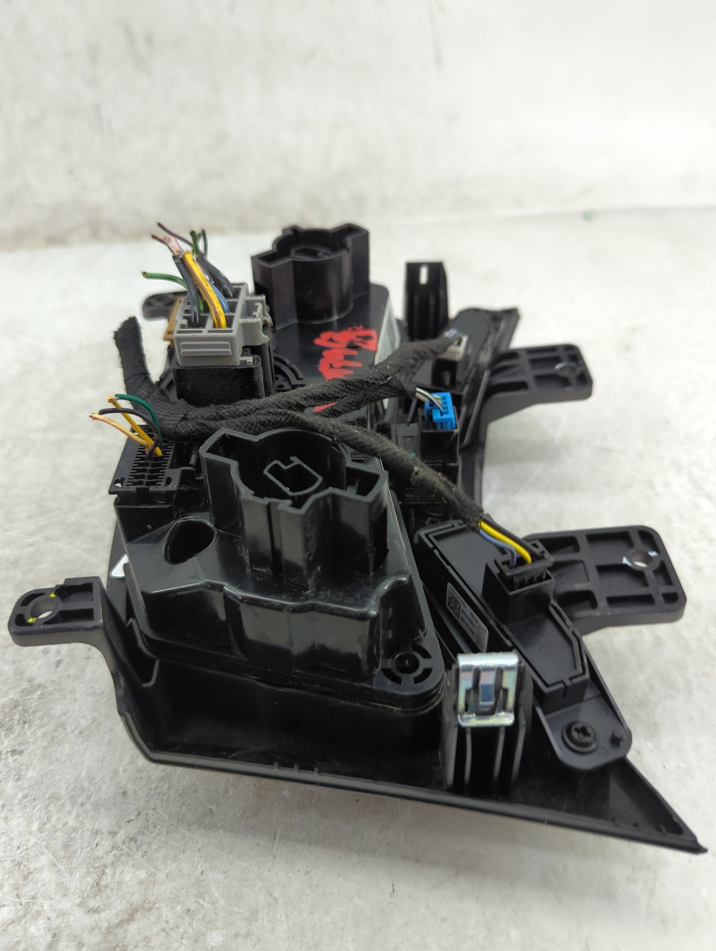 2013-2014 Chevrolet Trax Climate Control Module Temperature AC/Heater Replacement P/N:95332716 323980000000X Fits Fits 2013 