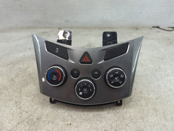 compare product 2013-2014 Chevrolet Trax Climate Control Module Temperature AC/Heater Replacement P/N:95332714 323980000000X Fits Fits 2013 2014 OEM Used Auto Parts