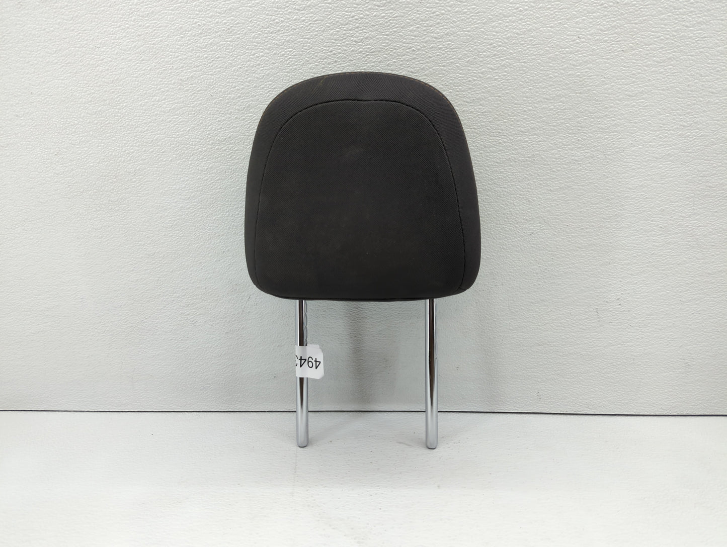 2013-2014 Chevrolet Trax Headrest Head Rest Front Driver Passenger Seat - Oemusedautoparts1.com