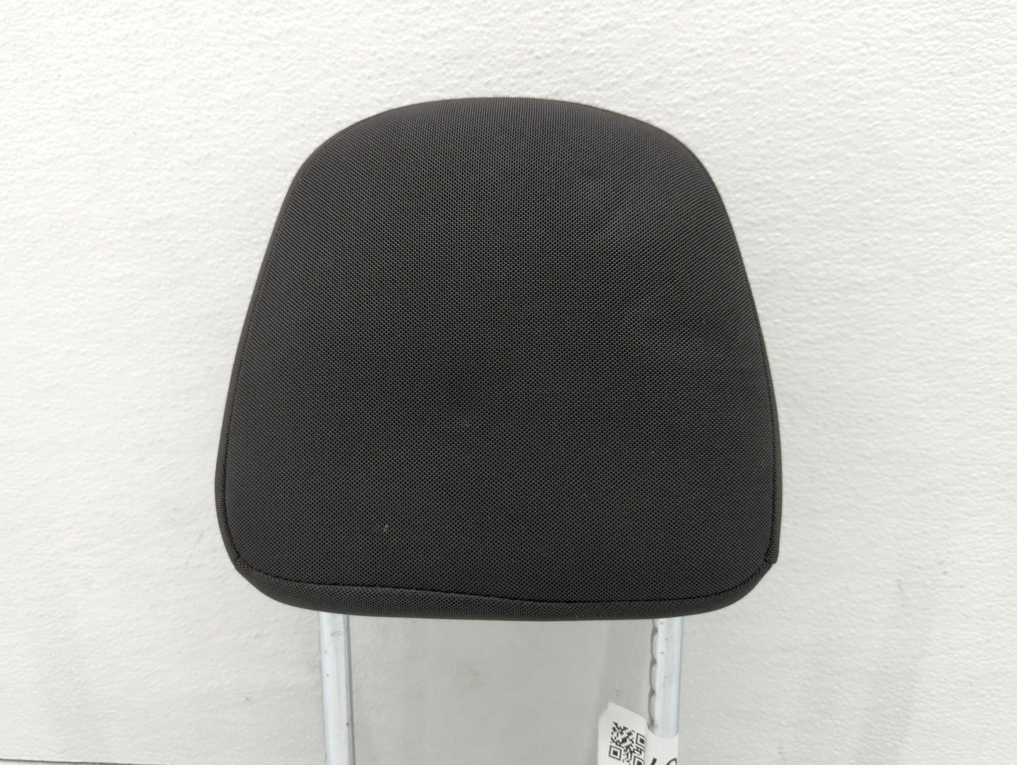 2013-2014 Chevrolet Trax Headrest Head Rest Front Driver Passenger Seat - Oemusedautoparts1.com