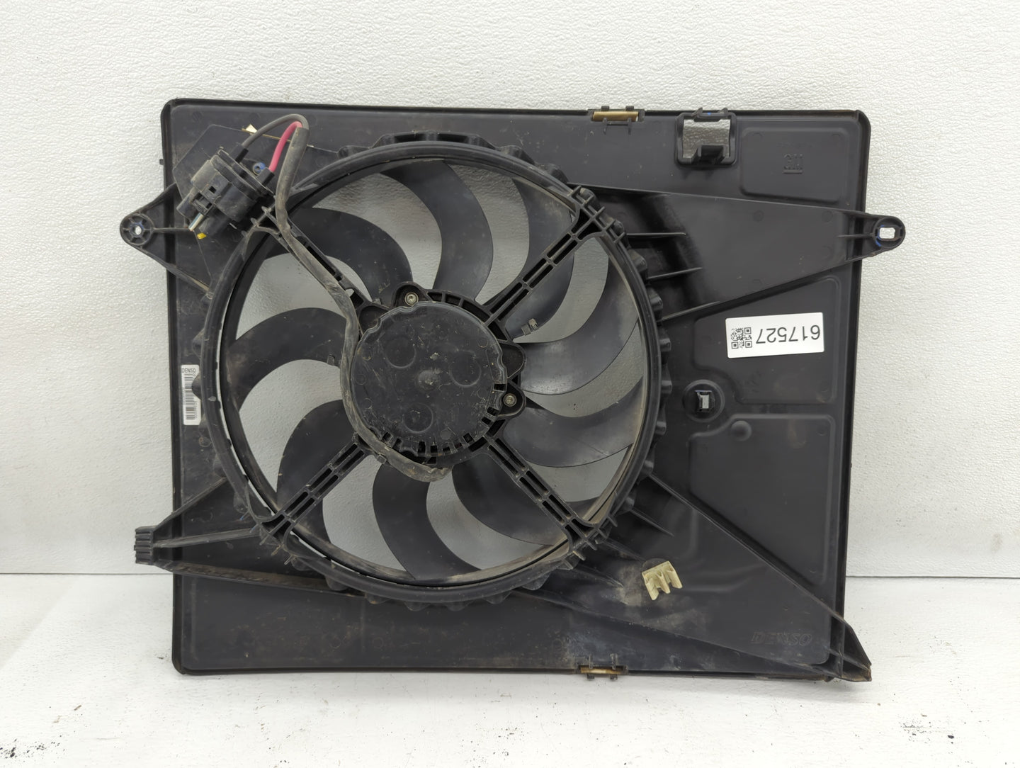 2014-2021 Chevrolet Trax Left Radiator Fan Motor Assembly - Oemusedautoparts1.com